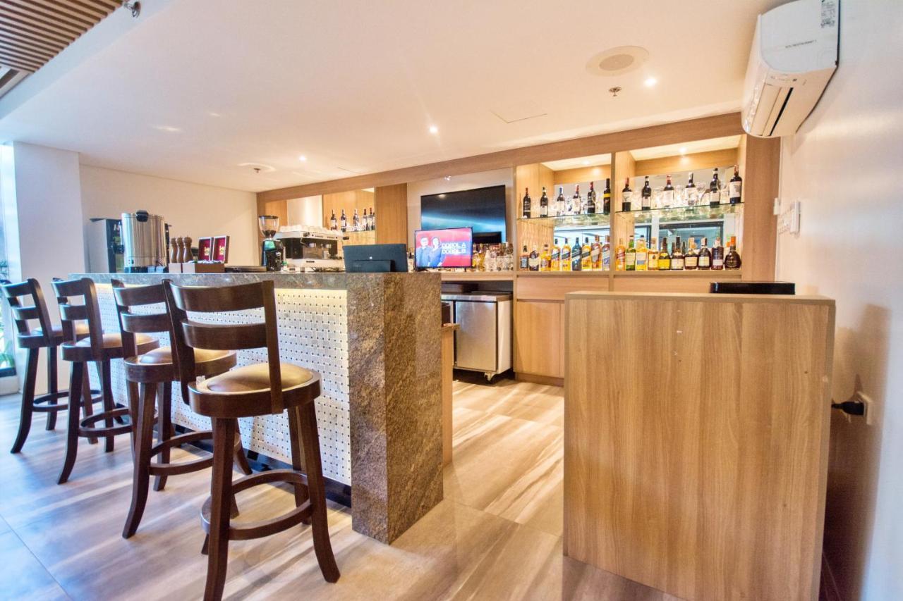 Commander Suites De Boracay Manoc-Manoc Екстериор снимка