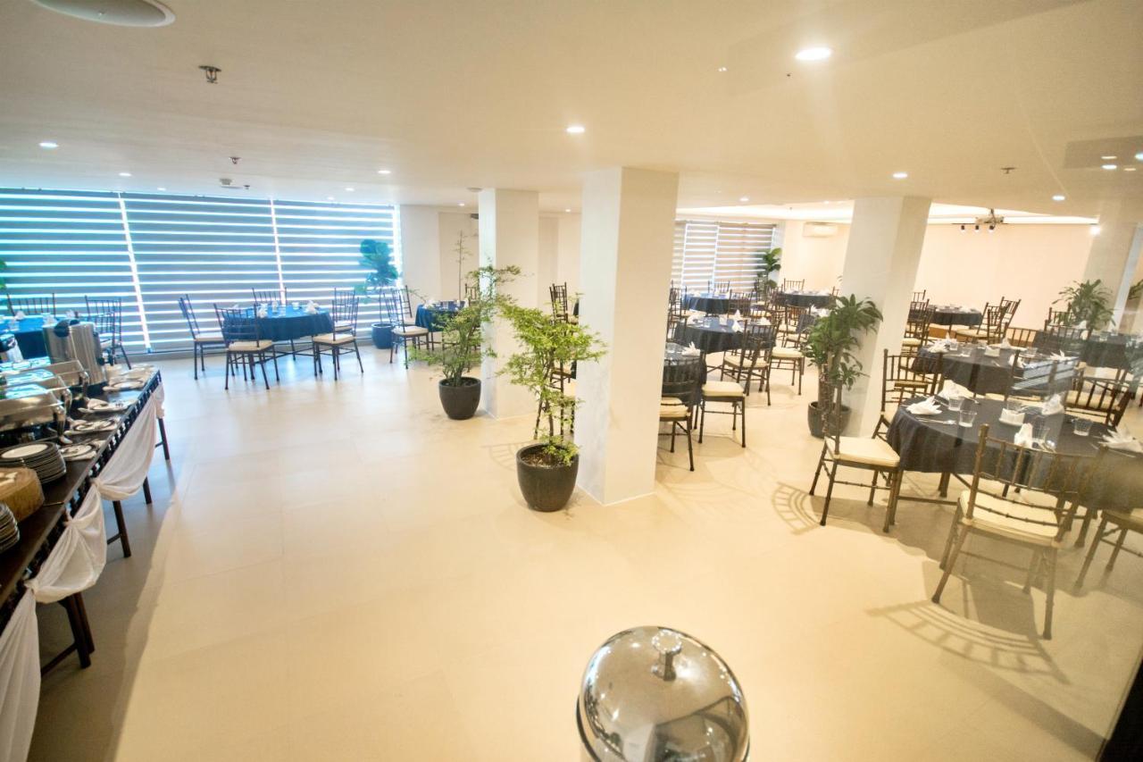 Commander Suites De Boracay Manoc-Manoc Екстериор снимка