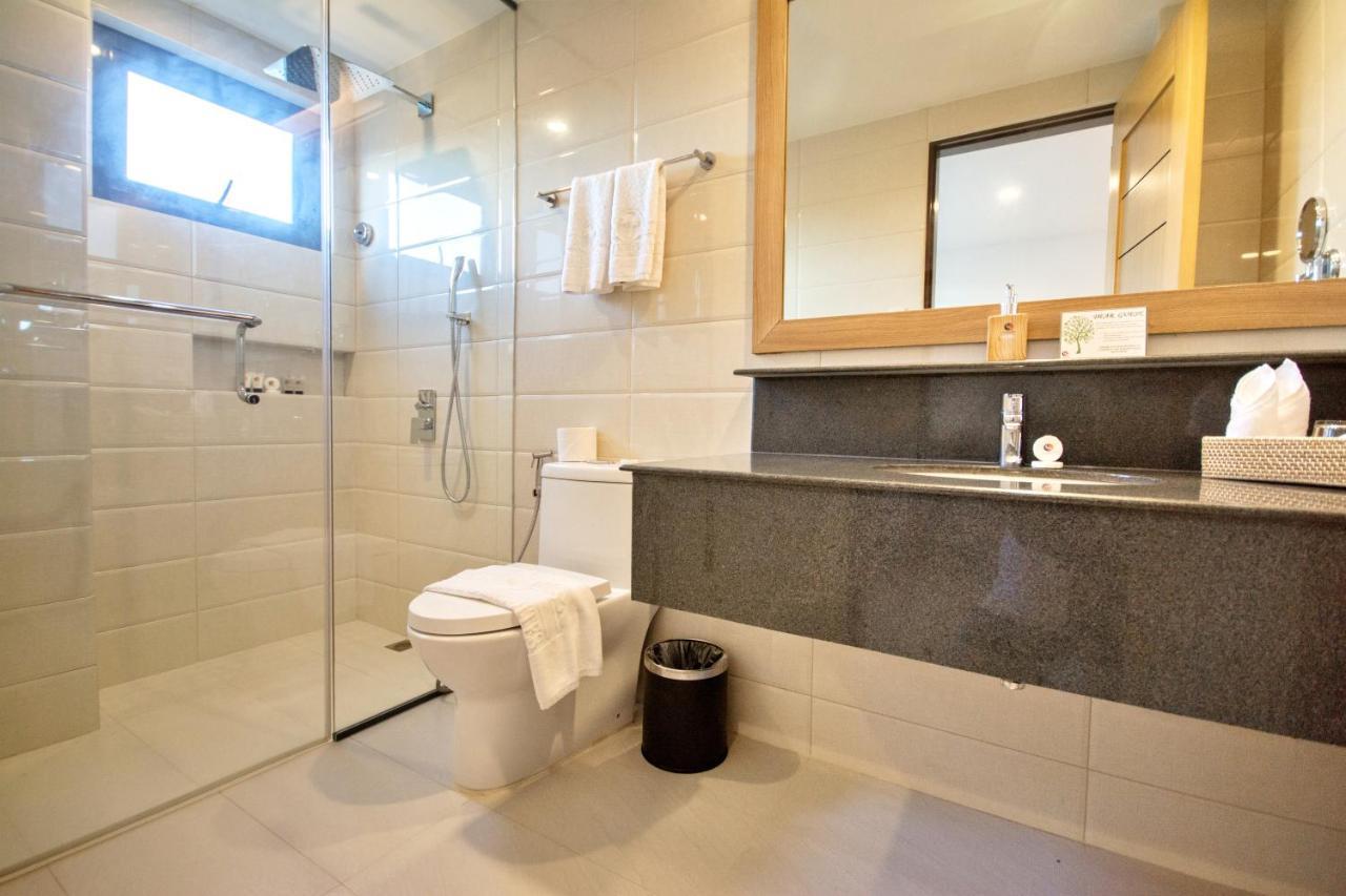 Commander Suites De Boracay Manoc-Manoc Екстериор снимка