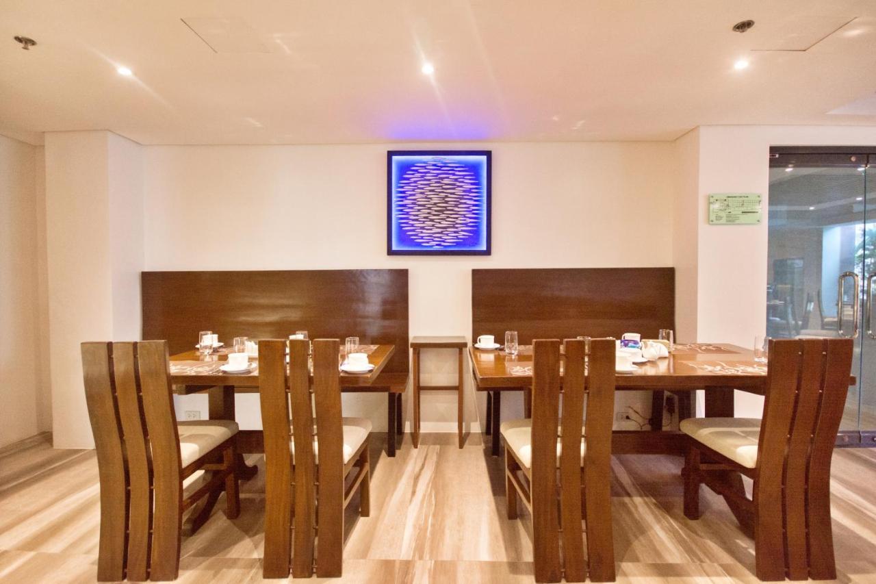 Commander Suites De Boracay Manoc-Manoc Екстериор снимка