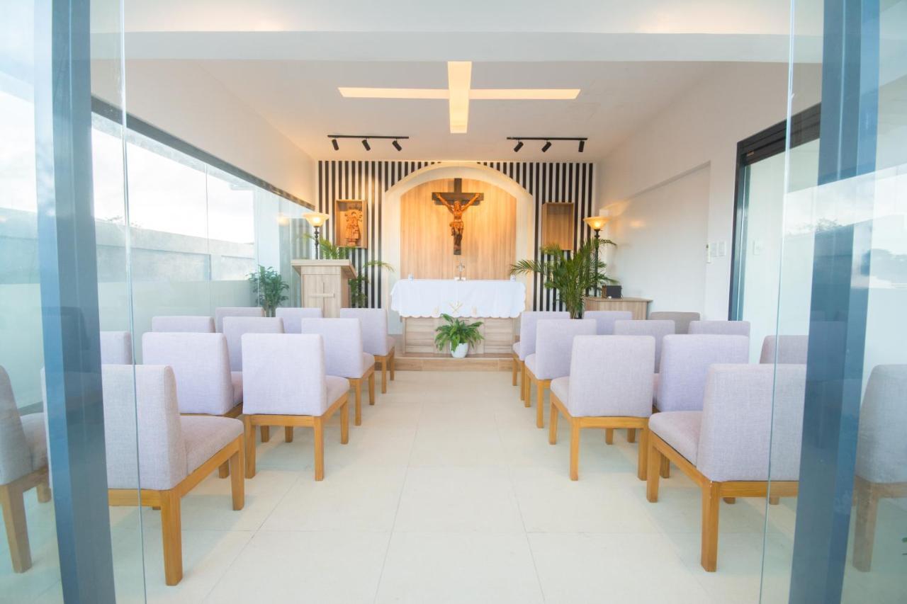 Commander Suites De Boracay Manoc-Manoc Екстериор снимка
