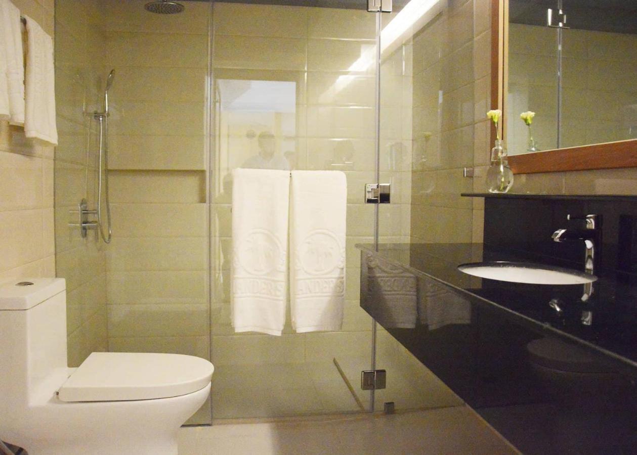 Commander Suites De Boracay Manoc-Manoc Екстериор снимка